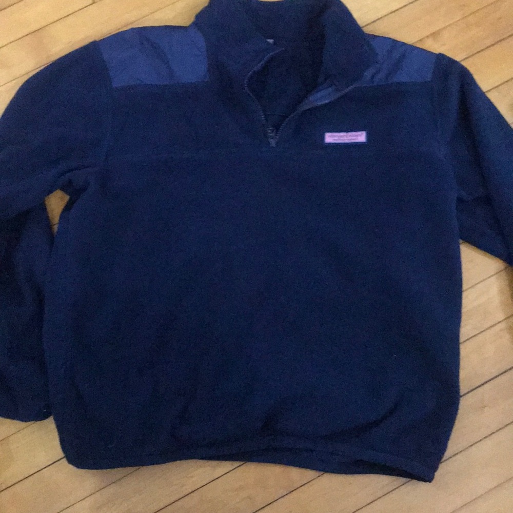 Vineyard vine sweatshirt